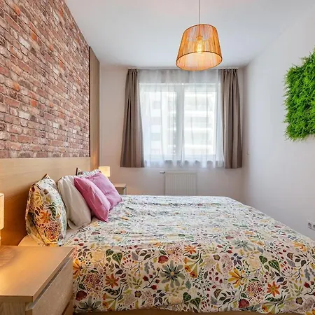 Apartman Garage-200m To Subway-prestige 08-1 Budapest