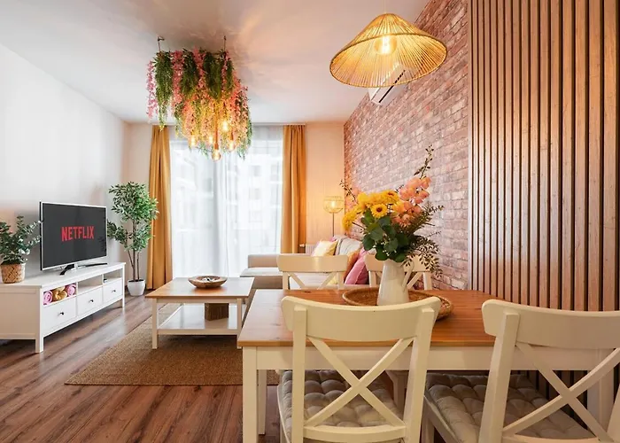 Garage-200m To Subway-prestige 08-1 Апартаменты